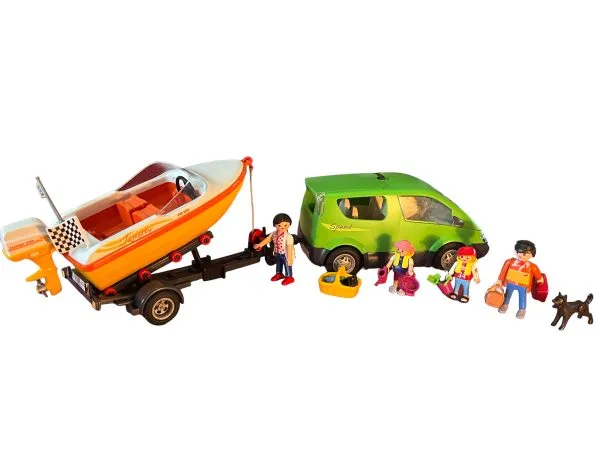 Playmobil 4144 – Voiture familiale avec remorque porte-bateaux